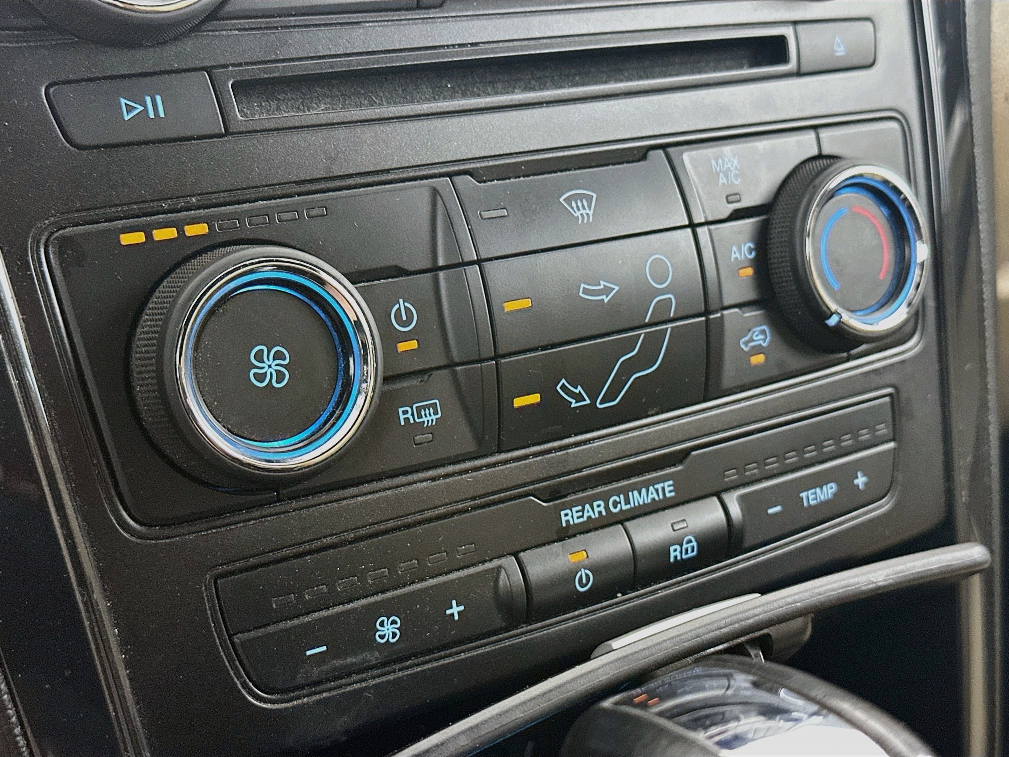 Used 2017 Ford Explorer FWD image 23