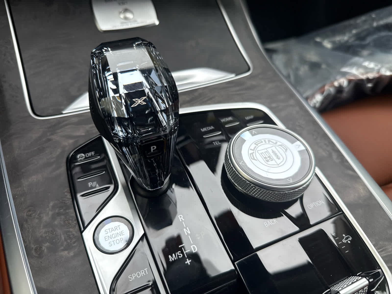 New 2026 BMW ALPINA XB7 image 28