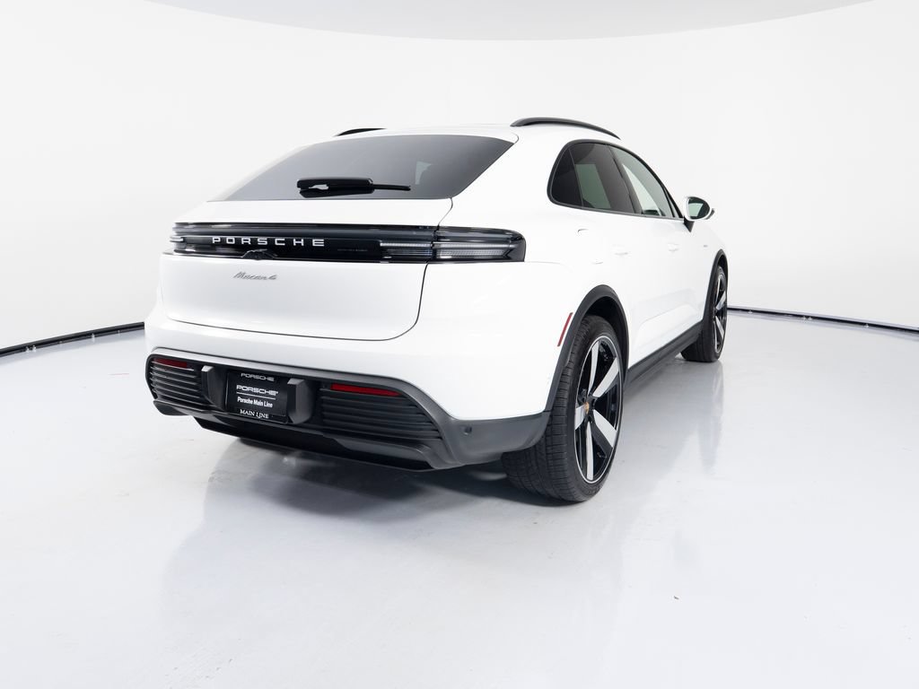 Certified 2025 Porsche Macan 4 Electric AWD/4WD image 10