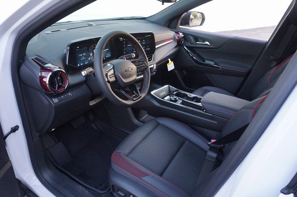 New 2026 Chevrolet Equinox RS w/ Convenience Package III image 9