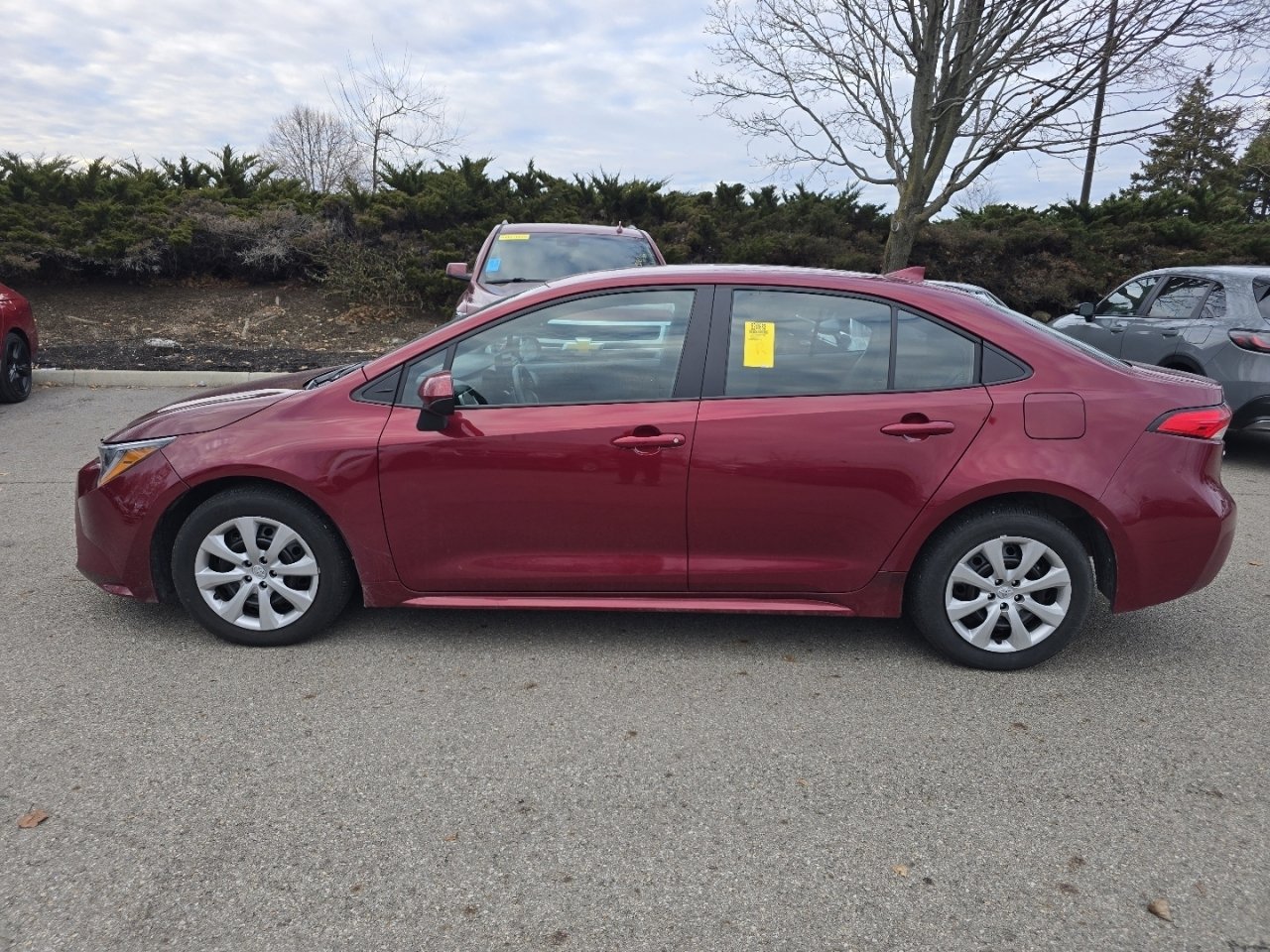 Used 2025 Toyota Corolla LE image 3