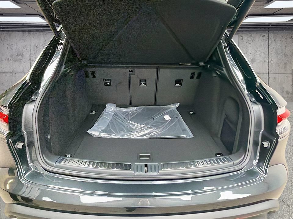 New 2026 Porsche Macan AWD/4WD image 28