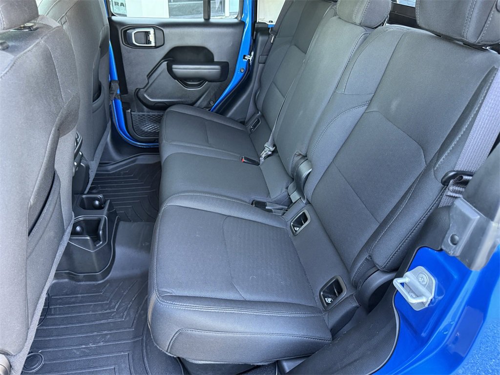 Used 2021 Jeep Gladiator Sport image 33