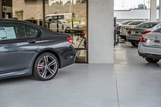 Used 2019 BMW 740i w/ M Sport Package RWD image 61