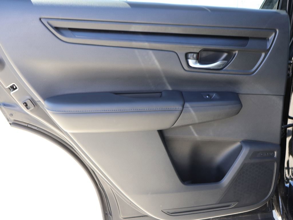Used 2025 Honda CR-V LX image 16