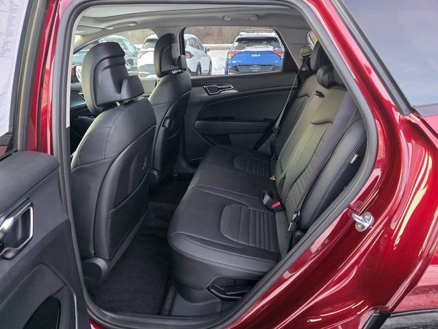 Certified 2025 Kia Sportage SX Prestige image 18