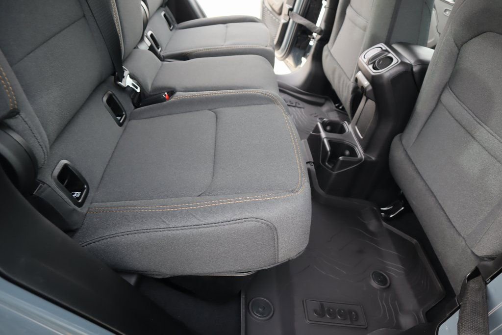 New 2026 Jeep Gladiator Sport image 13