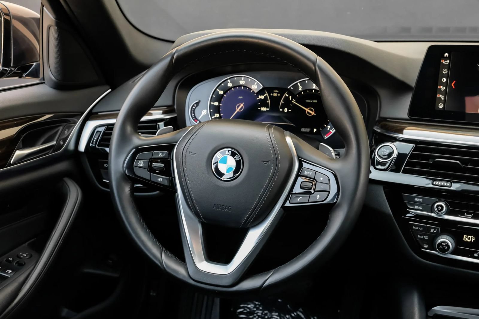 Used 2018 BMW 530i RWD image 21