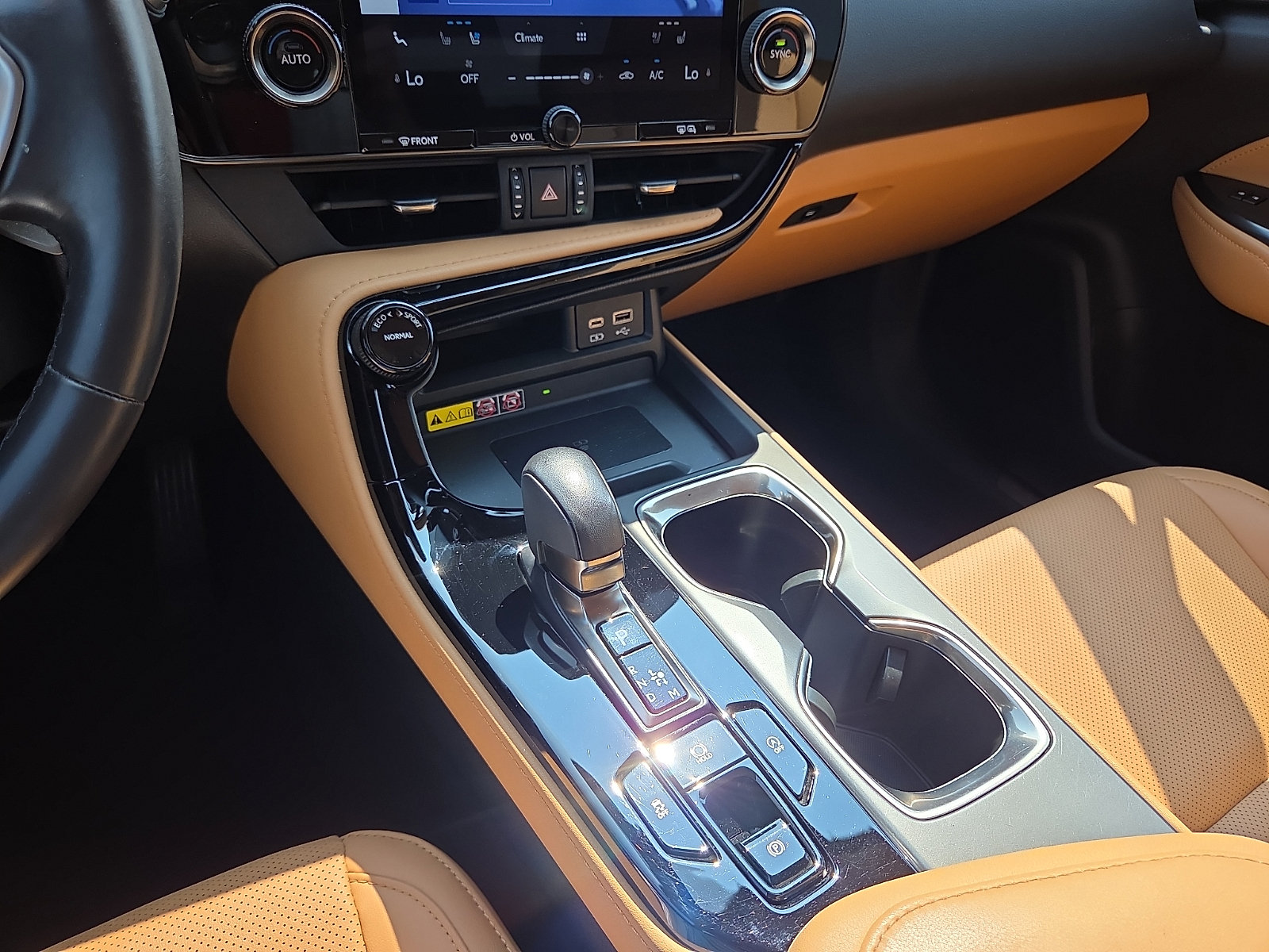 Used 2024 Lexus NX 250 FWD image 25