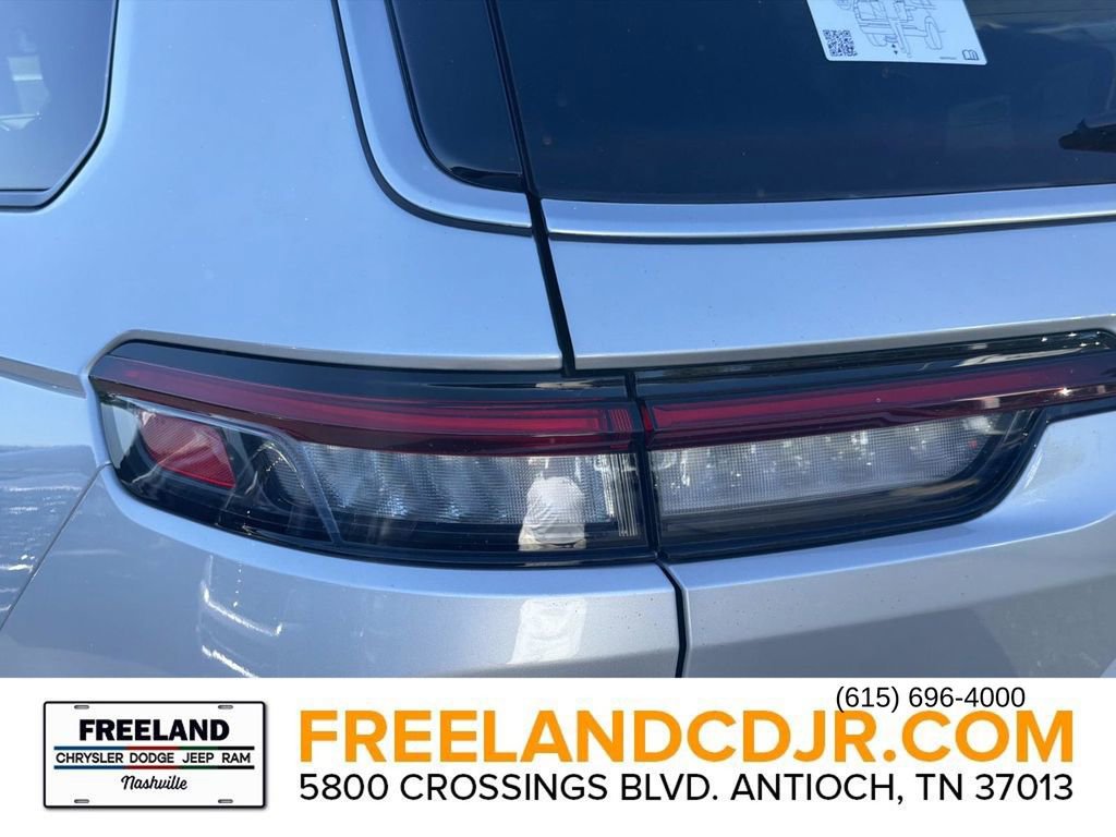 New 2025 Jeep Grand Cherokee L Summit image 11