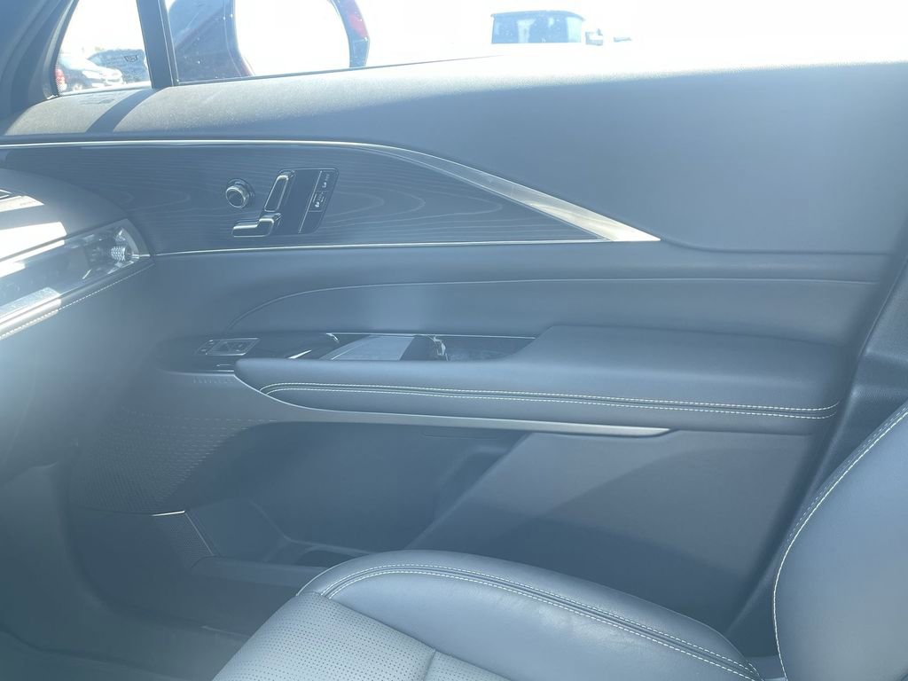 Certified 2024 Cadillac Lyriq Sport AWD/4WD image 31