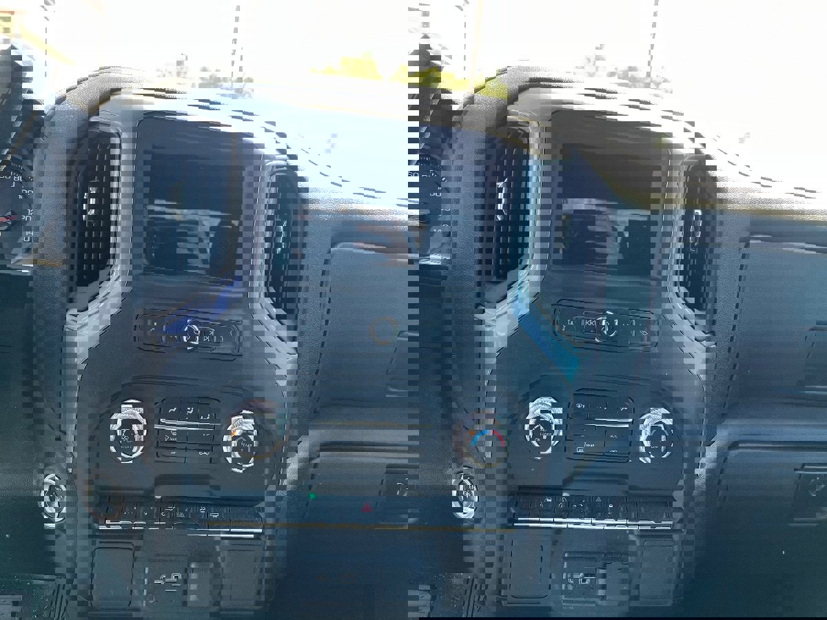 Used 2022 GMC Sierra 1500 Pro w/ Pro Value Package image 9