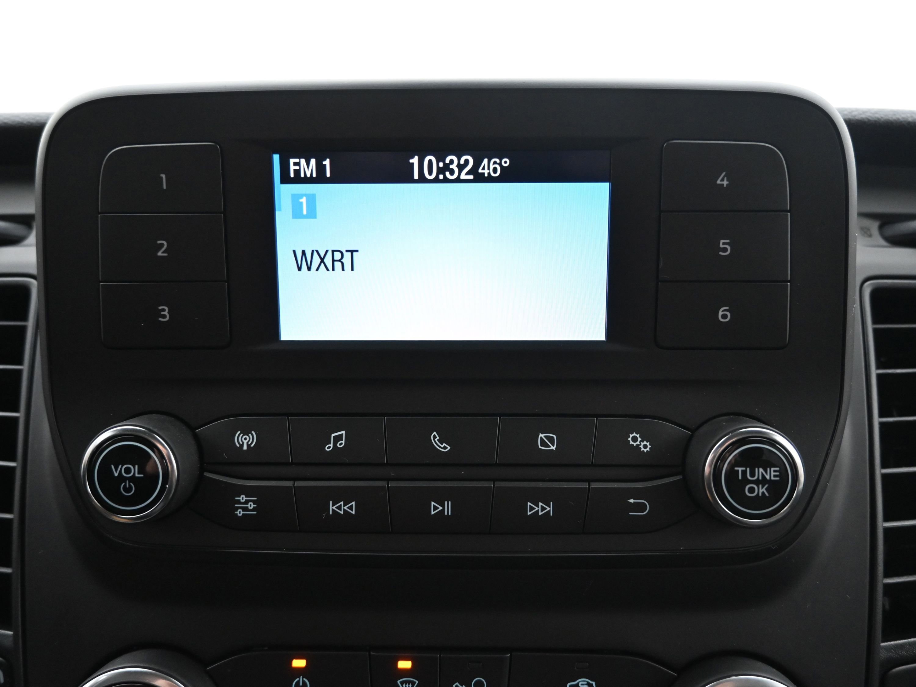 Used 2025 Ford Transit 250 148 Medium Roof Extended AWD image 17