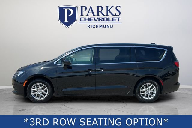 Used 2023 Chrysler Voyager LX FWD image 5
