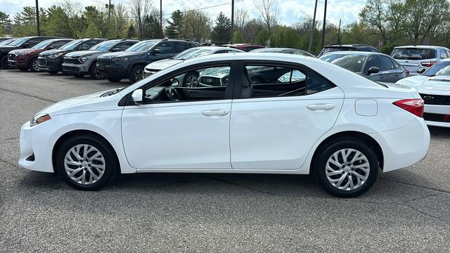Used 2018 Toyota Corolla LE w/ Carpet Mat Package (TMS) image 4
