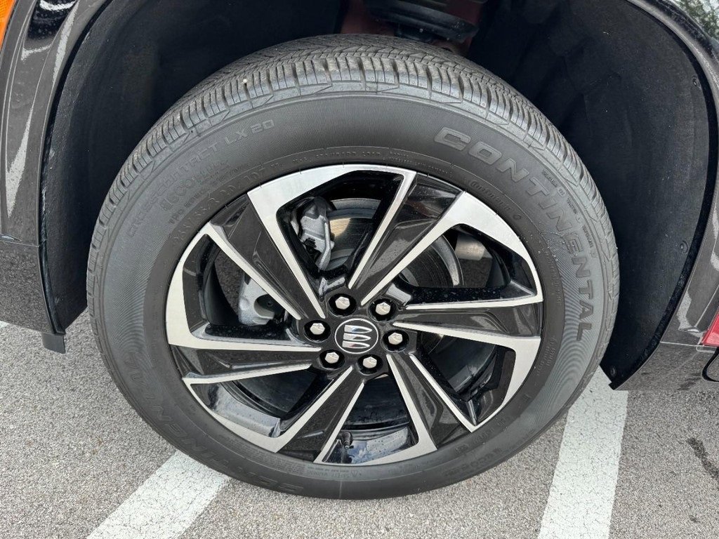 Used 2025 Buick Enclave Sport Touring w/ Power Package image 7