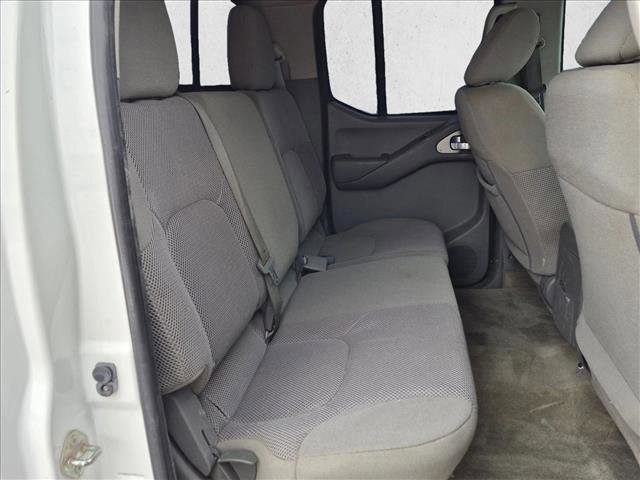 Used 2018 Nissan Frontier SV AWD/4WD image 19