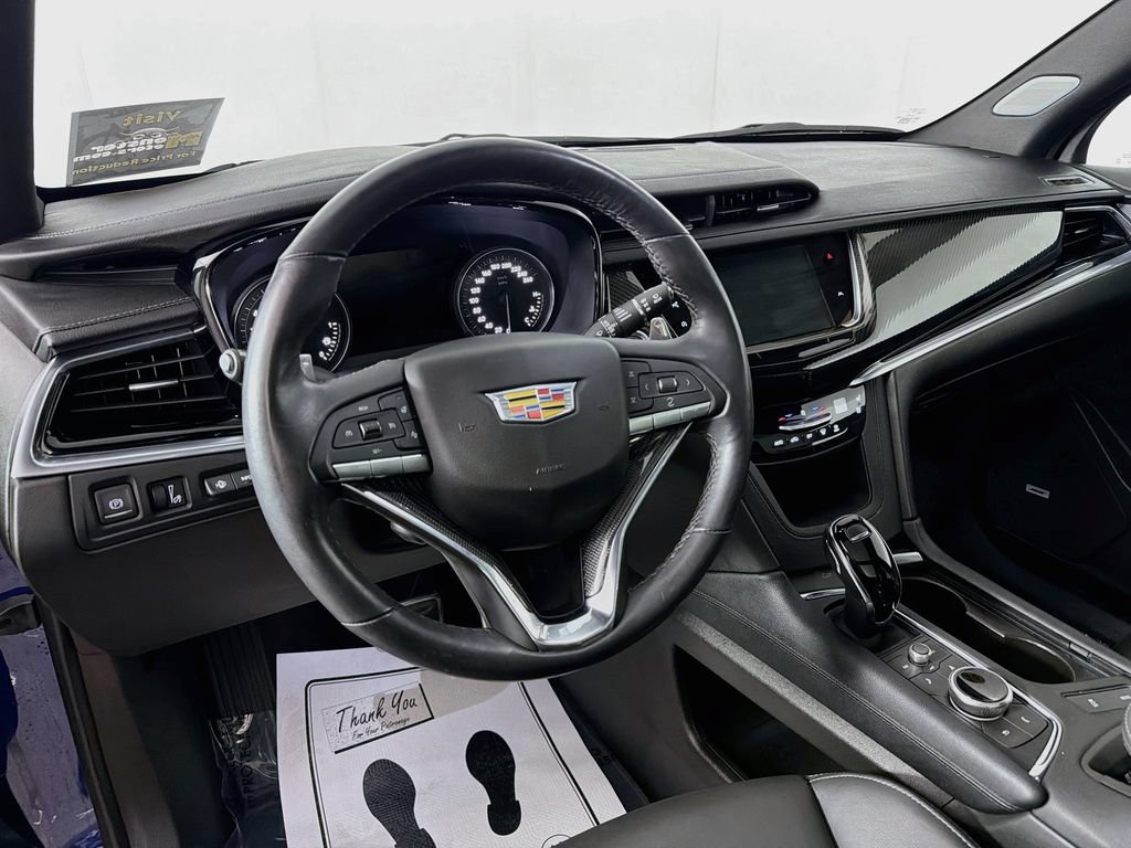 Used 2024 Cadillac XT6 Sport w/ Technology Package AWD/4WD image 9