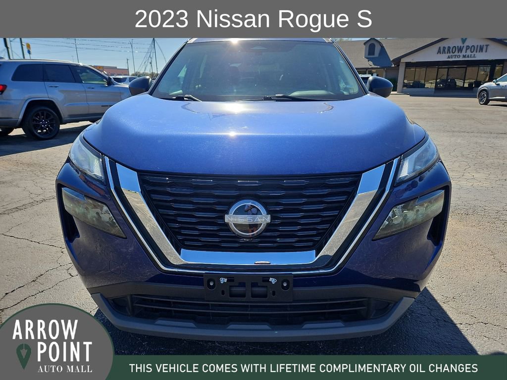 Used 2023 Nissan Rogue S image 3