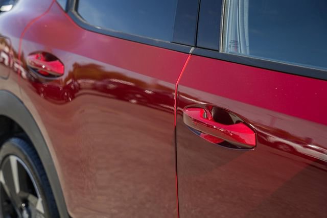 New 2026 Nissan Kicks SR w/ Cold Weather Package image 18