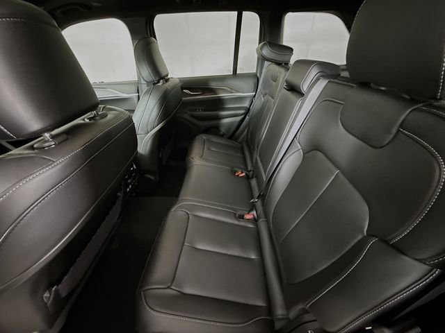 New 2025 Jeep Grand Cherokee Limited image 25