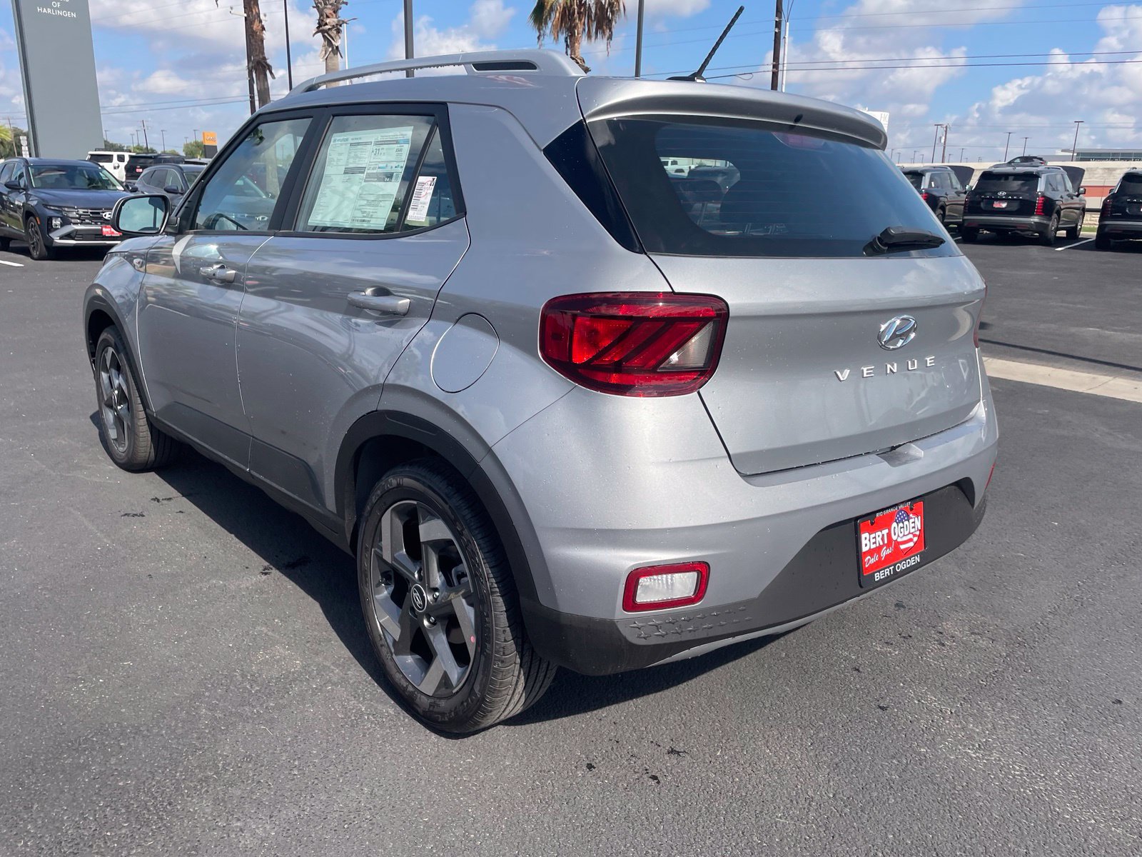New 2026 Hyundai Venue SEL FWD image 6