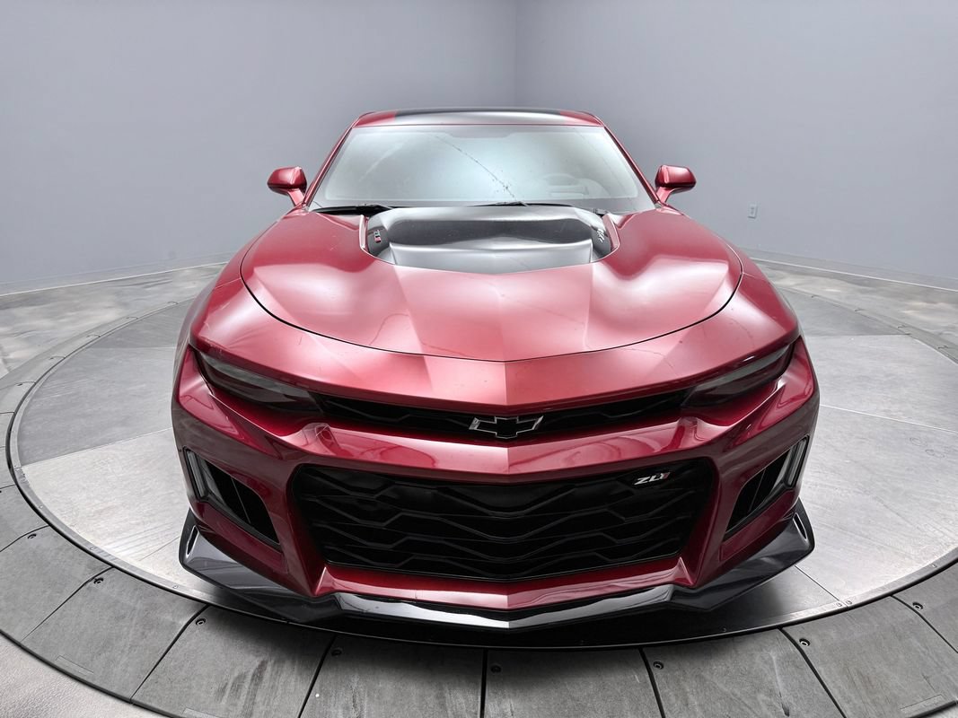 Used 2018 Chevrolet Camaro ZL1 RWD image 2