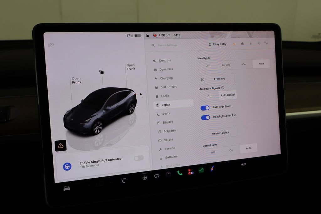 Used 2023 Tesla Model Y Long Range AWD/4WD image 32