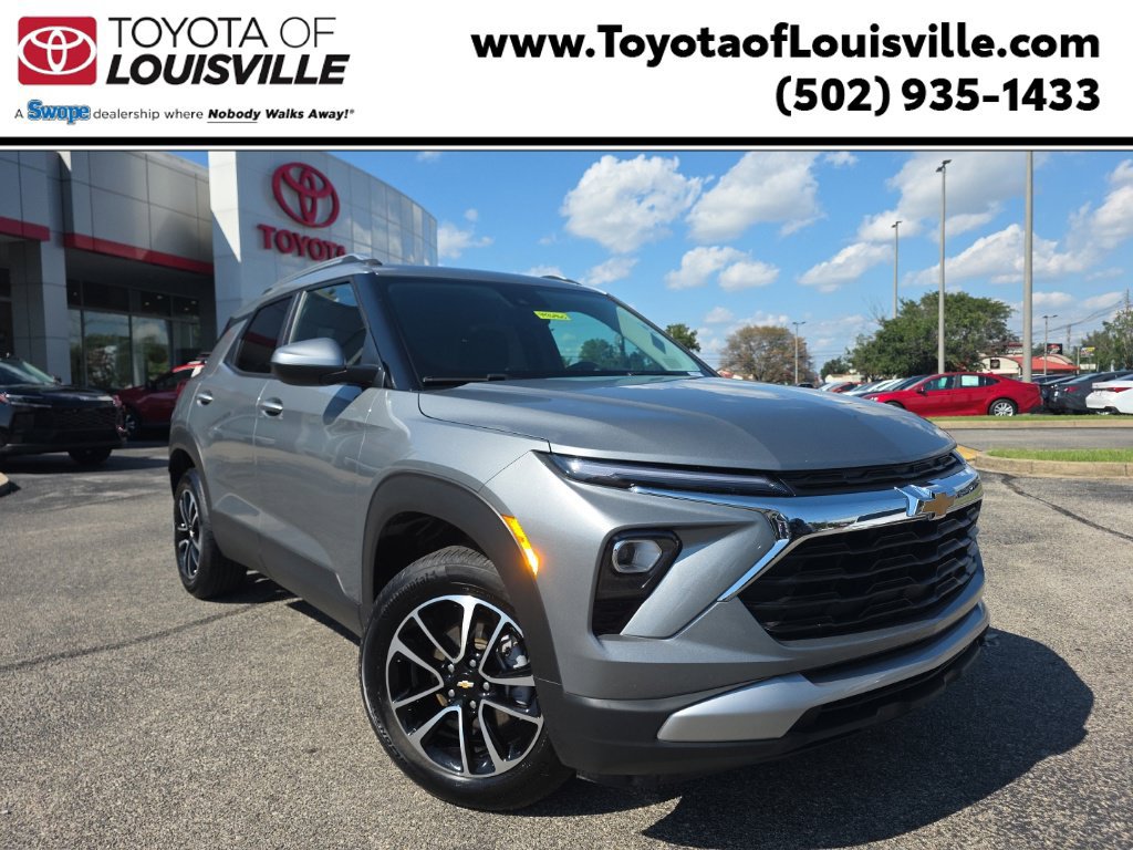 Used 2025 Chevrolet TrailBlazer LT AWD/4WD image 1