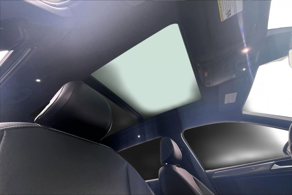 Used 2024 Volkswagen Tiguan SE R-Line image 22