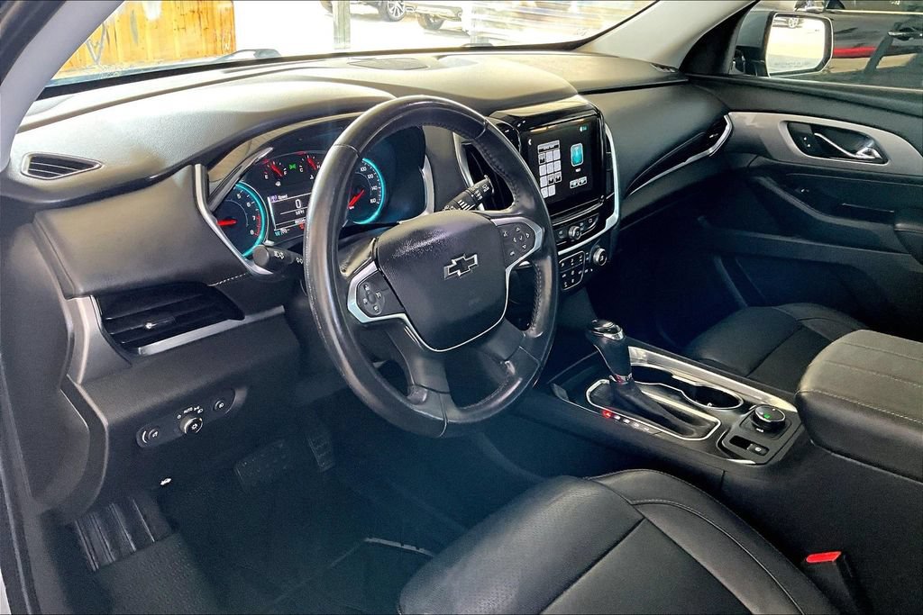 Used 2019 Chevrolet Traverse LT FWD image 16