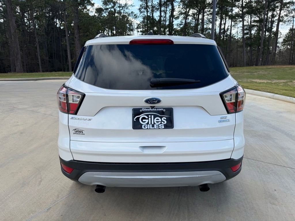 Used 2018 Ford Escape SE image 4