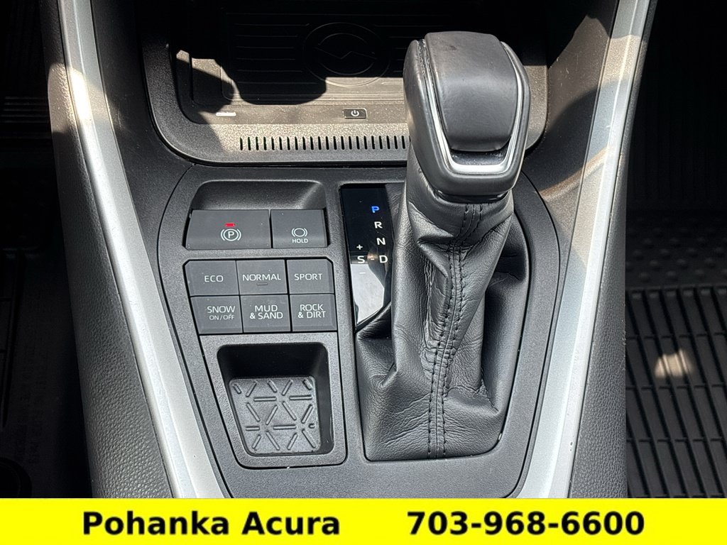 Used 2021 Toyota RAV4 XLE Premium AWD/4WD image 15