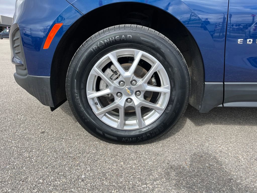 Used 2023 Chevrolet Equinox LS AWD/4WD image 23