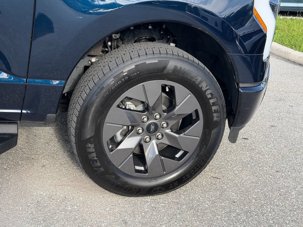 Used 2024 Ford F150 Lightning XLT w/ Max Trailer Tow Package AWD/4WD image 9