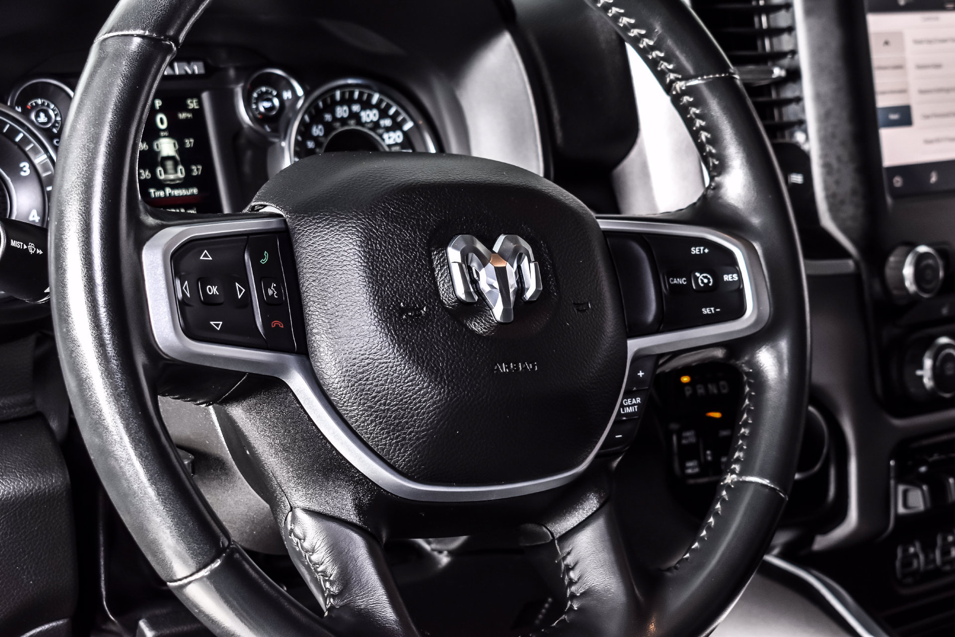 Used 2023 RAM 1500 Big Horn AWD/4WD image 15