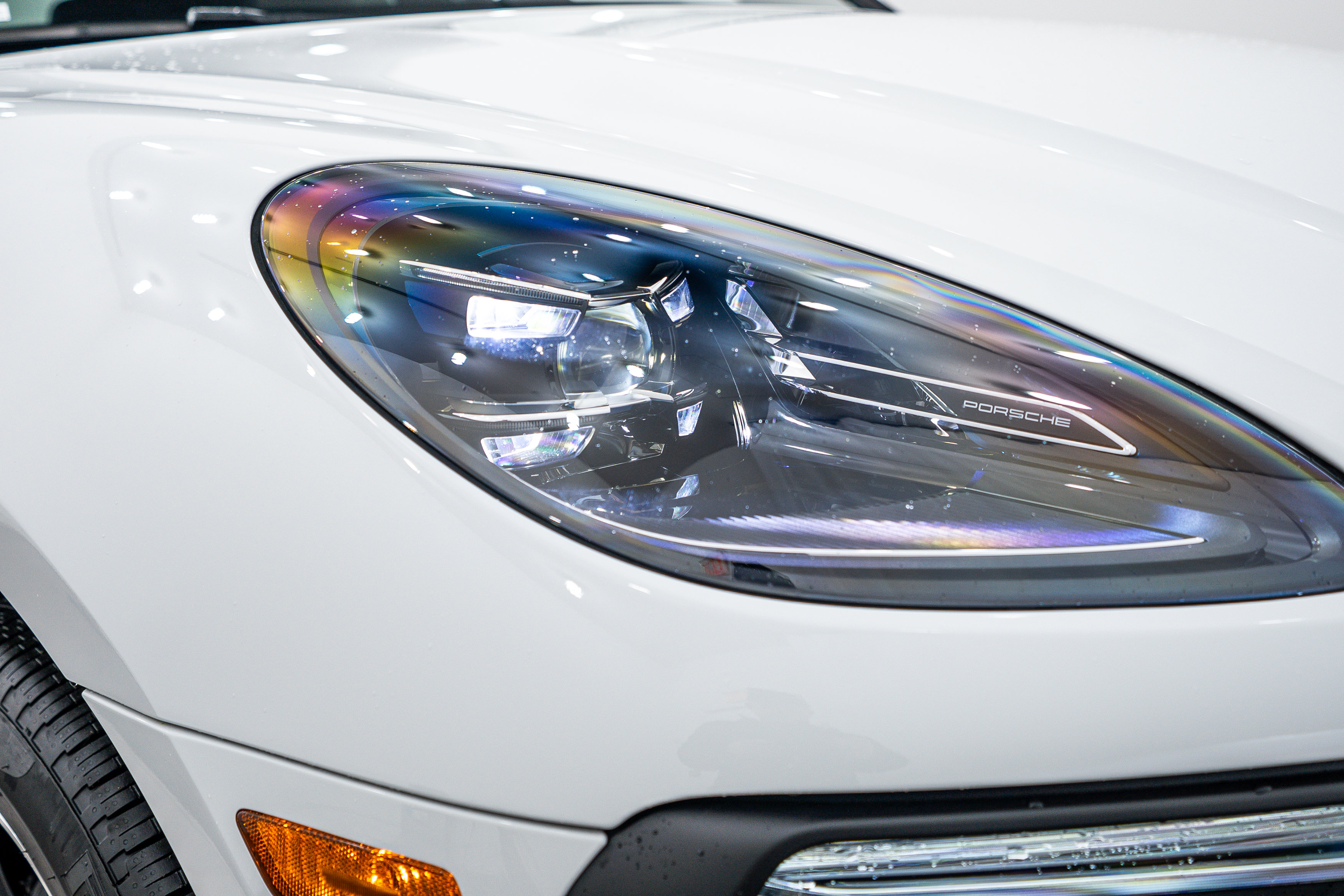 Certified 2026 Porsche Macan AWD/4WD image 25