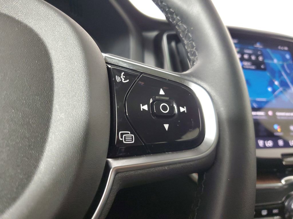 Used 2024 Volvo XC60 B5 Plus w/ Protection Package Premier AWD/4WD image 26