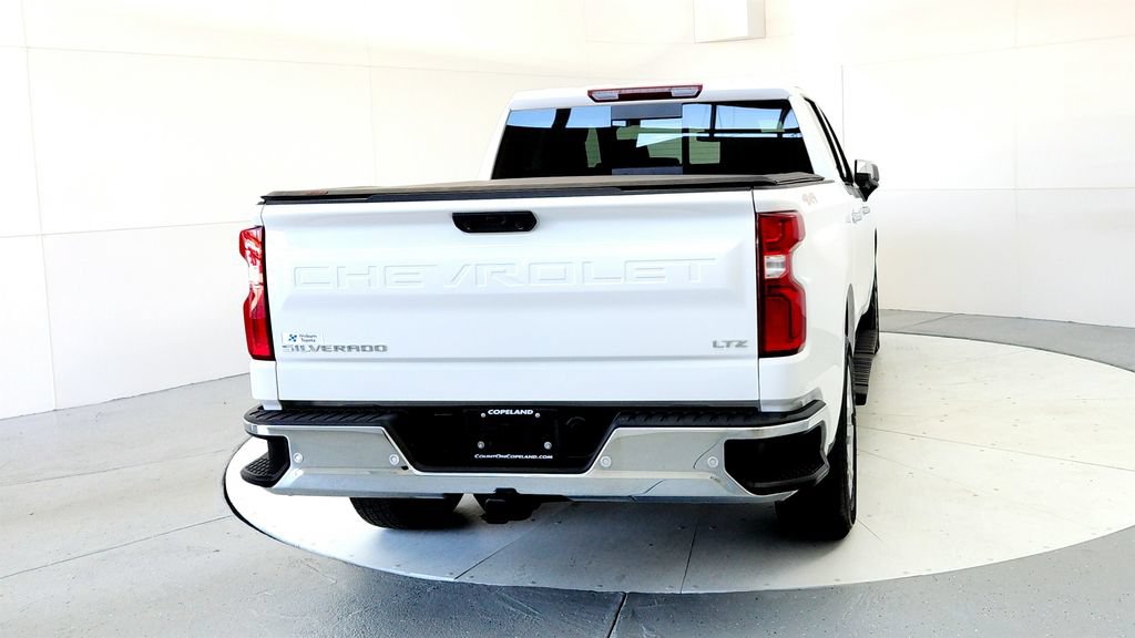 Used 2025 Chevrolet Silverado 1500 LTZ w/ LTZ Premium Package AWD/4WD image 5