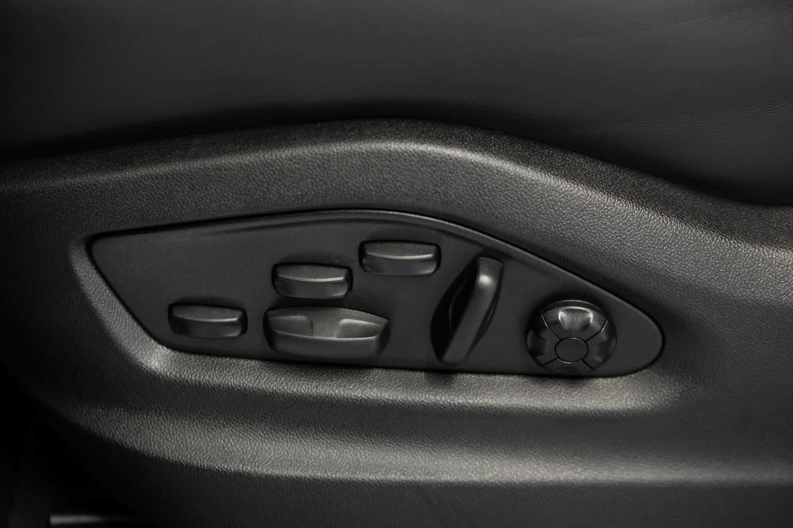 New 2026 Porsche Cayenne GTS AWD/4WD image 19