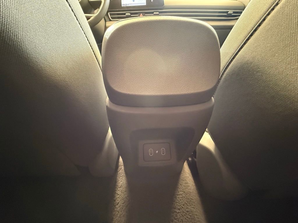 Used 2024 Hyundai Elantra SEL w/ Convenience Package FWD image 20