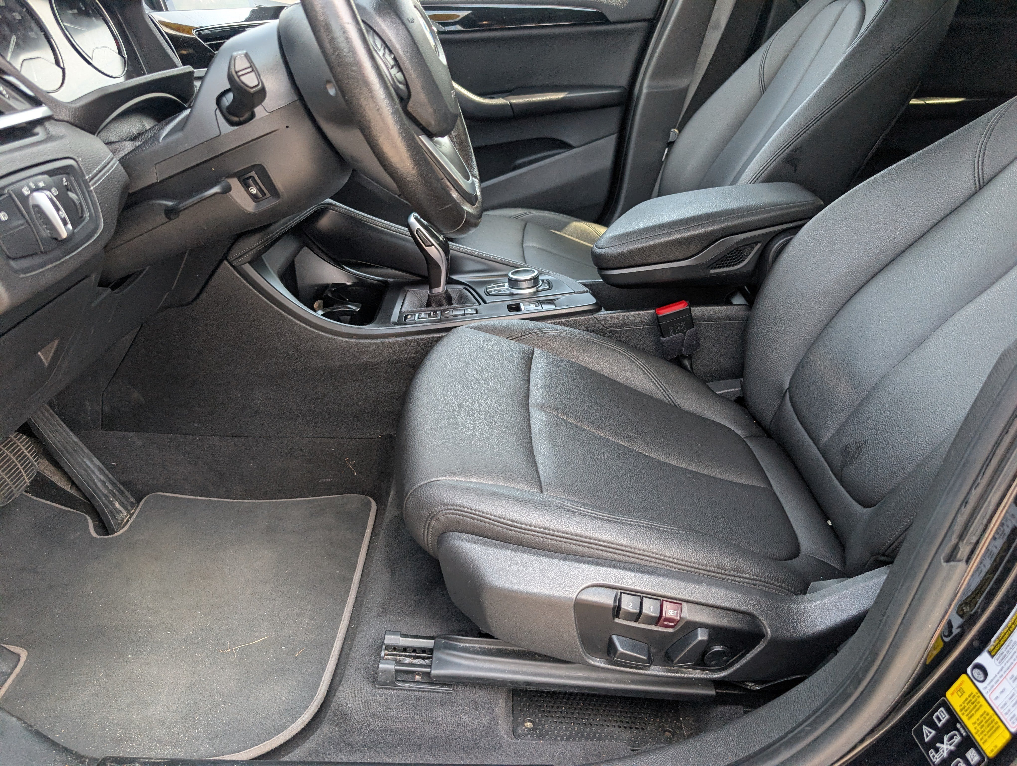 Used 2020 BMW X1 xDrive28i AWD/4WD image 14