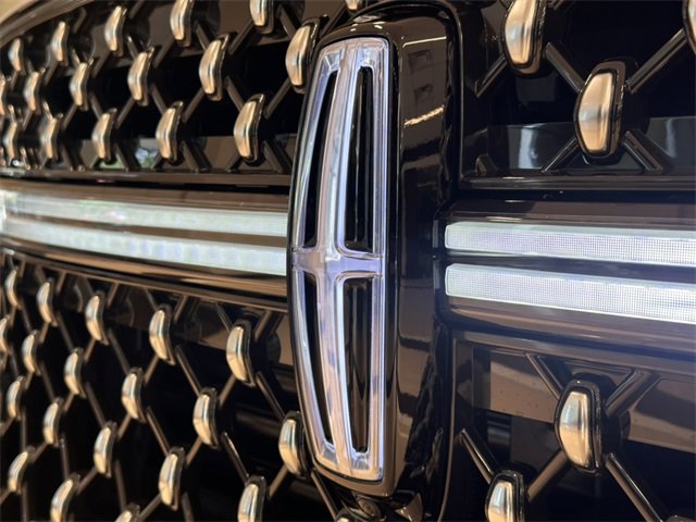 New 2025 Lincoln Navigator Black Label image 17
