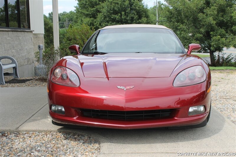 Used 2007 Chevrolet Corvette Convertible w/ Preferred Equipment Group RWD image 10