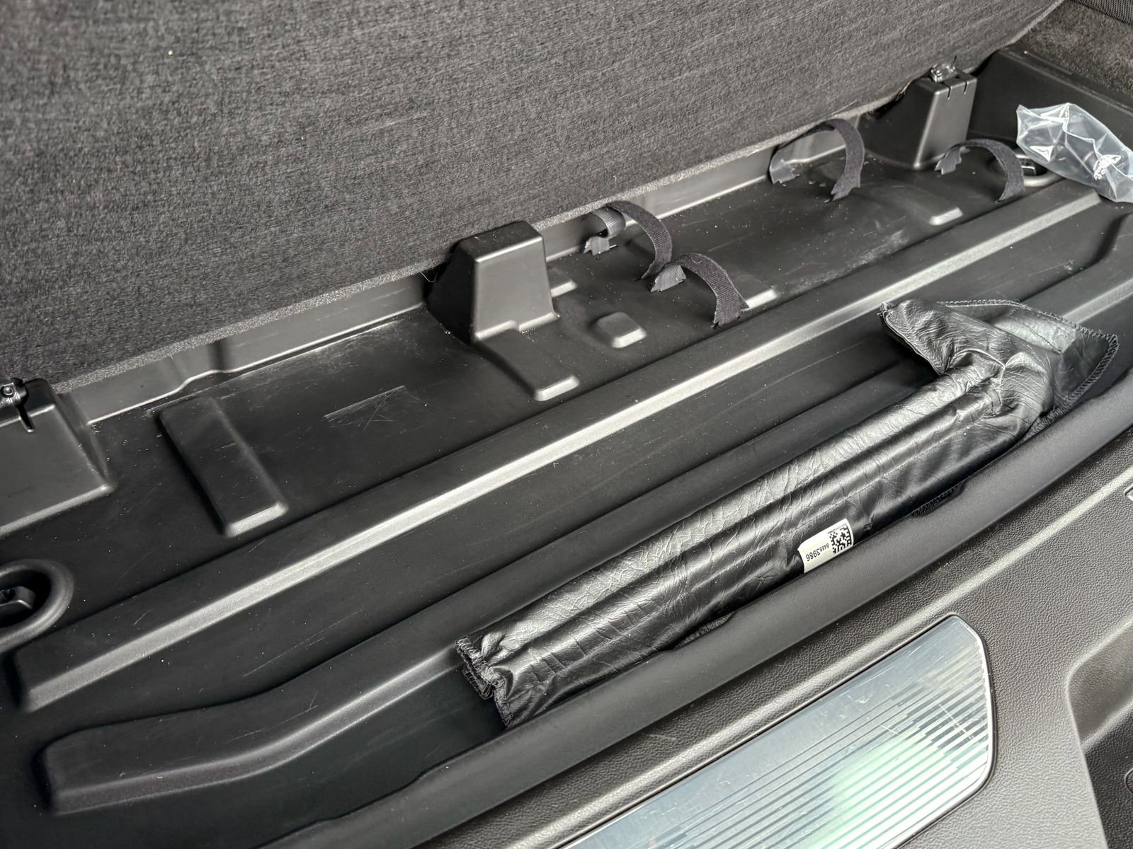 Certified 2022 Cadillac Escalade Luxury image 36