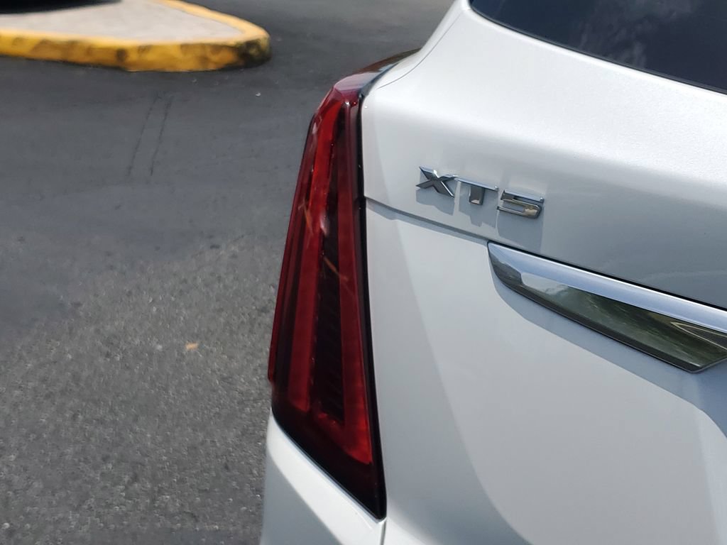 Certified 2023 Cadillac XT5 Premium Luxury FWD image 28