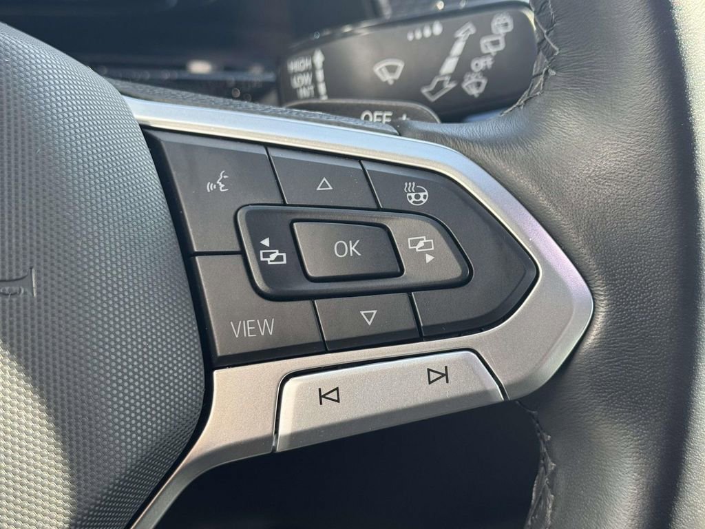 Used 2024 Volkswagen Atlas Cross Sport SEL R-Line image 22