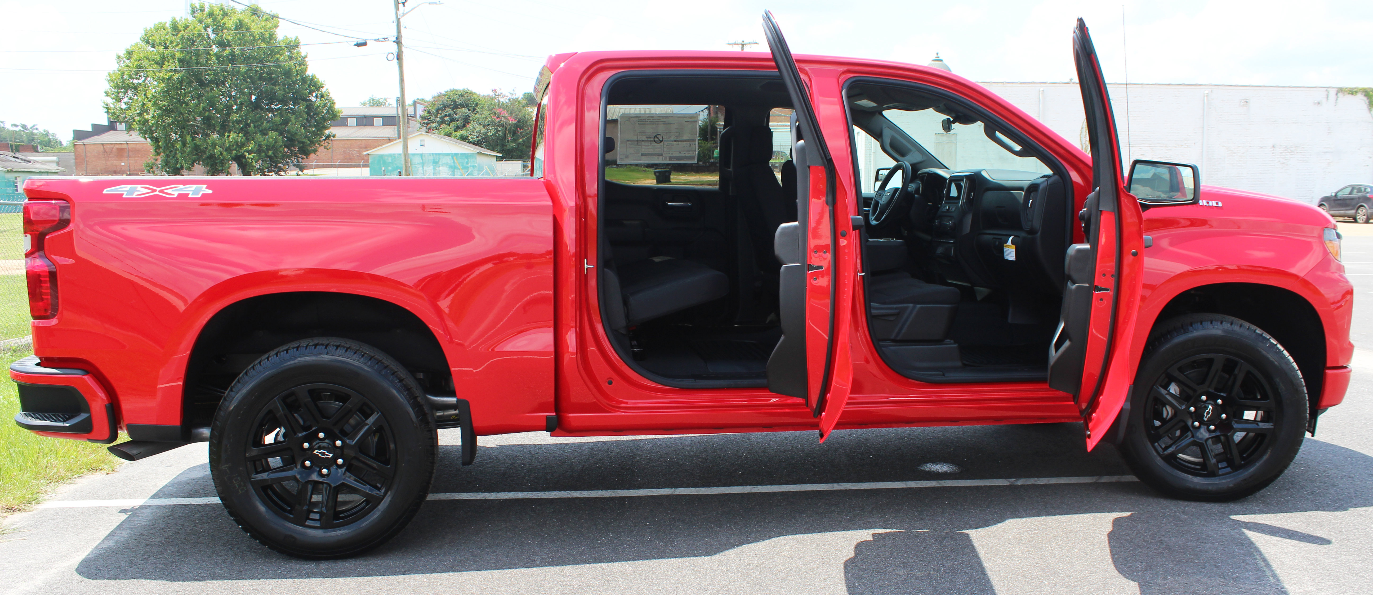 New 2025 Chevrolet Silverado 1500 Custom image 9