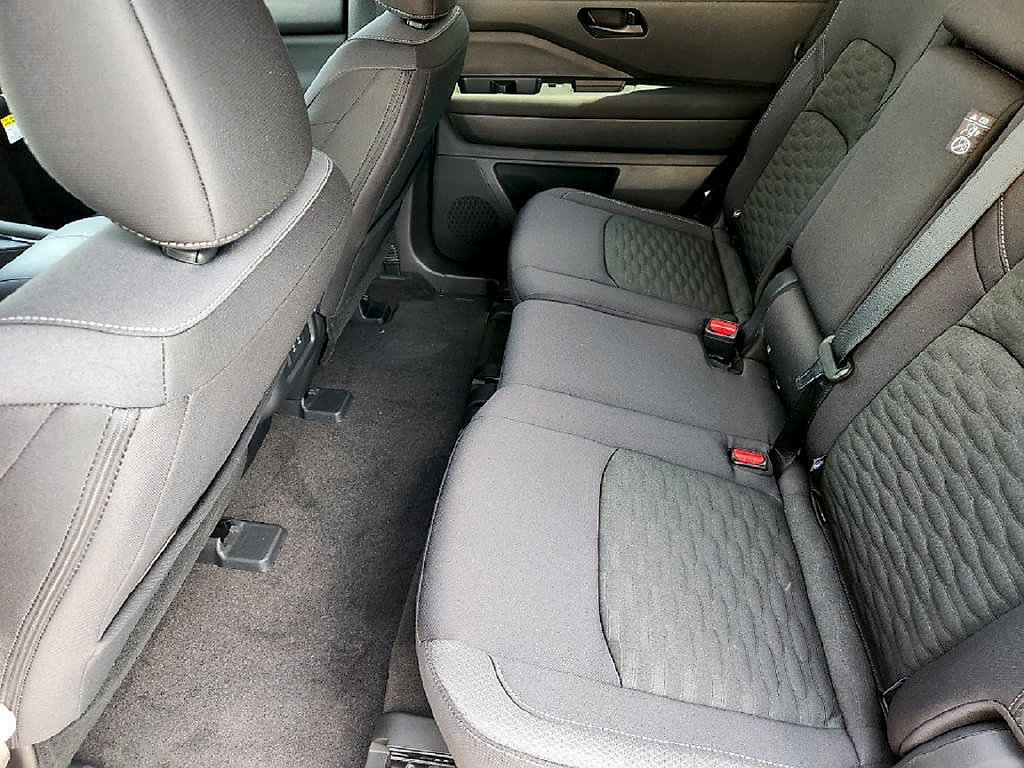 New 2026 Nissan Pathfinder SV w/ Cargo Package AWD/4WD image 25