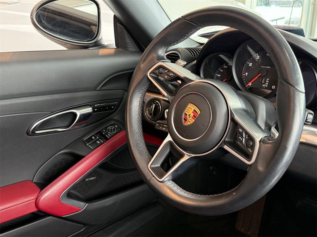 Used 2021 Porsche 718 Boxster image 12